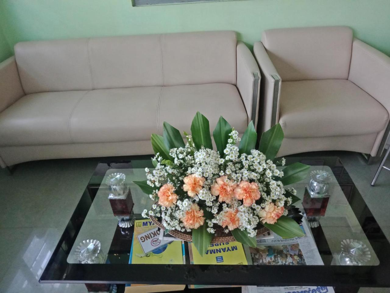 Nay Chi Lin Hotel Pathein Eksteriør billede
