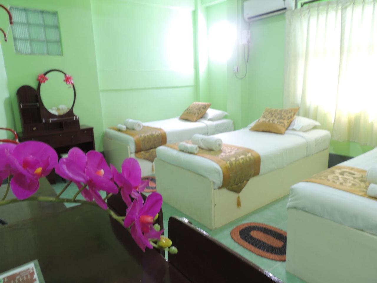 Nay Chi Lin Hotel Pathein Eksteriør billede
